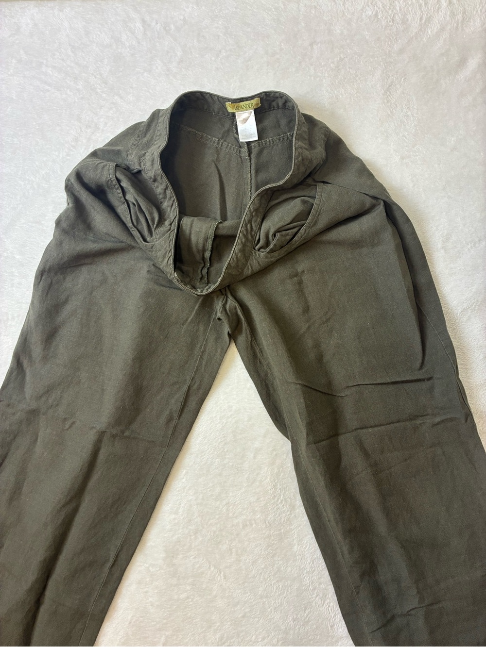 Islander Men's Olive Chino-Style Linen Pants
